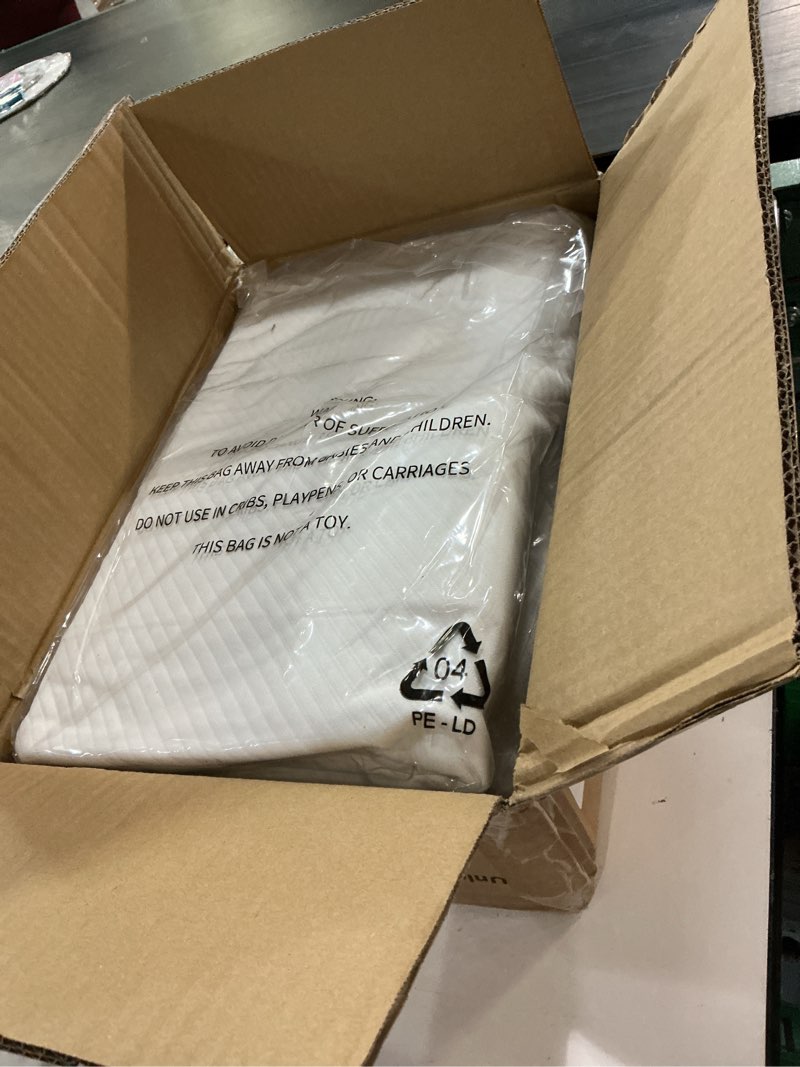 Condition photo showing New/Like New for bwarm waterproof heated mattress pad, etl certified bed warmer with 9 heat settings, 1-12 hours auto off deep pocket, machine washable, white twin