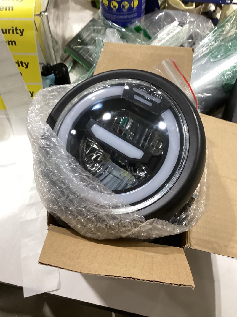 Condition photo showing Good Condition for kucehiup 6.5 inches round motorcycle led headlight with brackets assembly (yellow light)