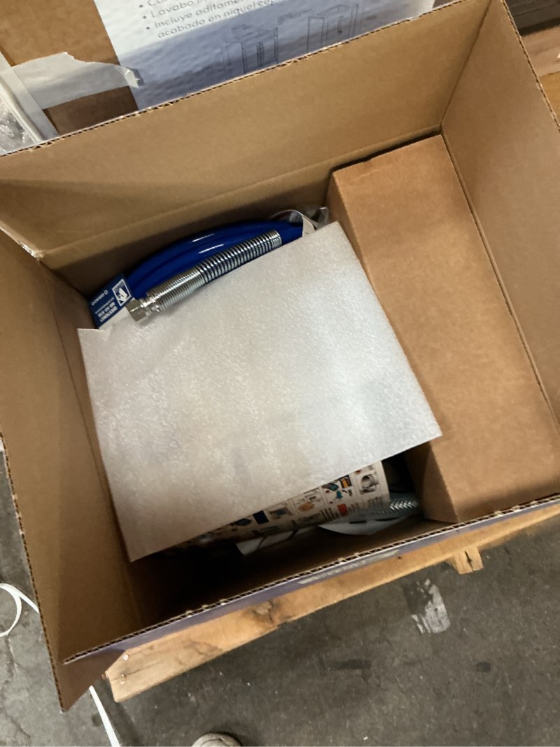 Condition photo showing As Is for graco magnum 2800 psi metal airless sprayer