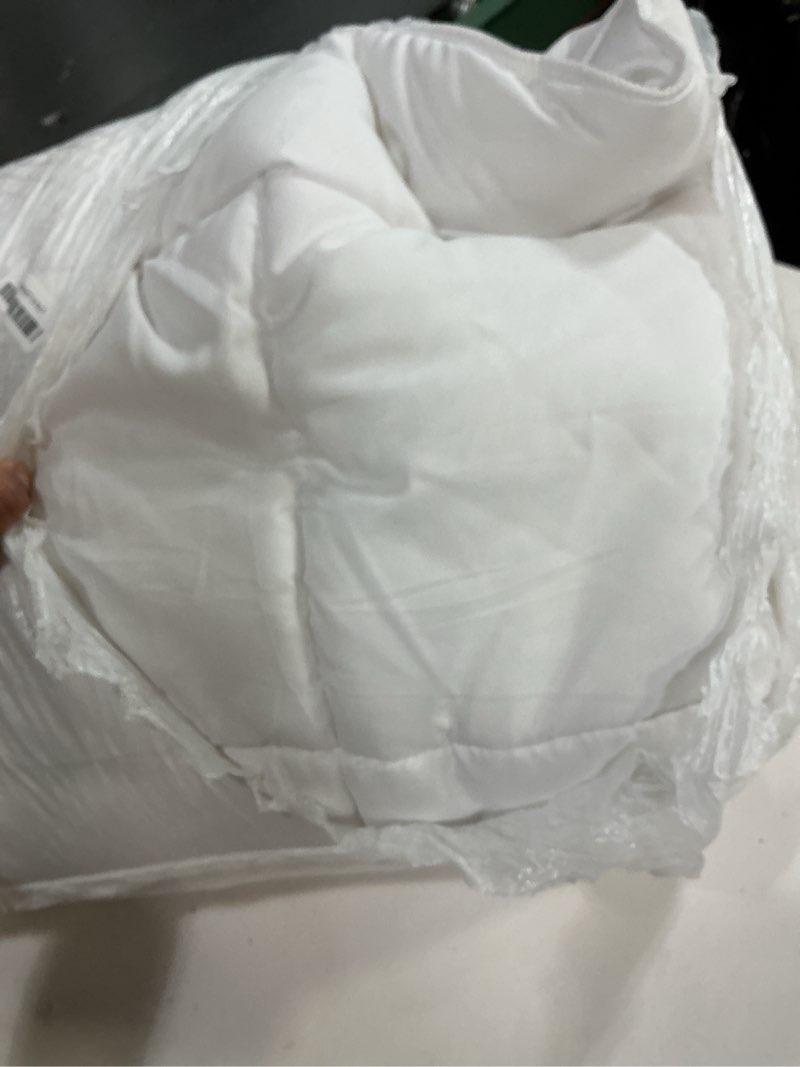 Condition photo showing As Is for MATBEBY Olympic Super Queen Size Mattress Pad - Cooling Breathable Mattress Topper, Quilted Fitted Mattress Protector, Pillow Top Mattress Cover with 8-21" Deep Pocket, Soft, Machine Washable, White White - Checkered Super Queen