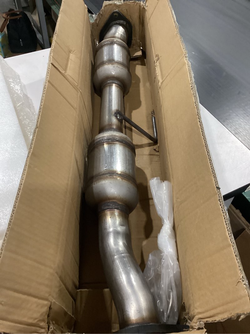 Condition photo showing Good Condition for SCITOO 53591 Catalytic Converter Fit For Toyota For Celica 2000-2005,1.8L,EPA Compliant