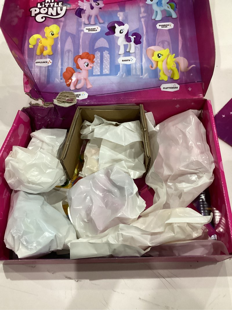 Condition photo showing New/Like New for My Little Pony Friendship is Magic Toy Meet The Mane 6 Collection Set - 6 Pony Figures Including Twilight Sparkle, Kids Ages 3 and Up (Amazon Exclusive)