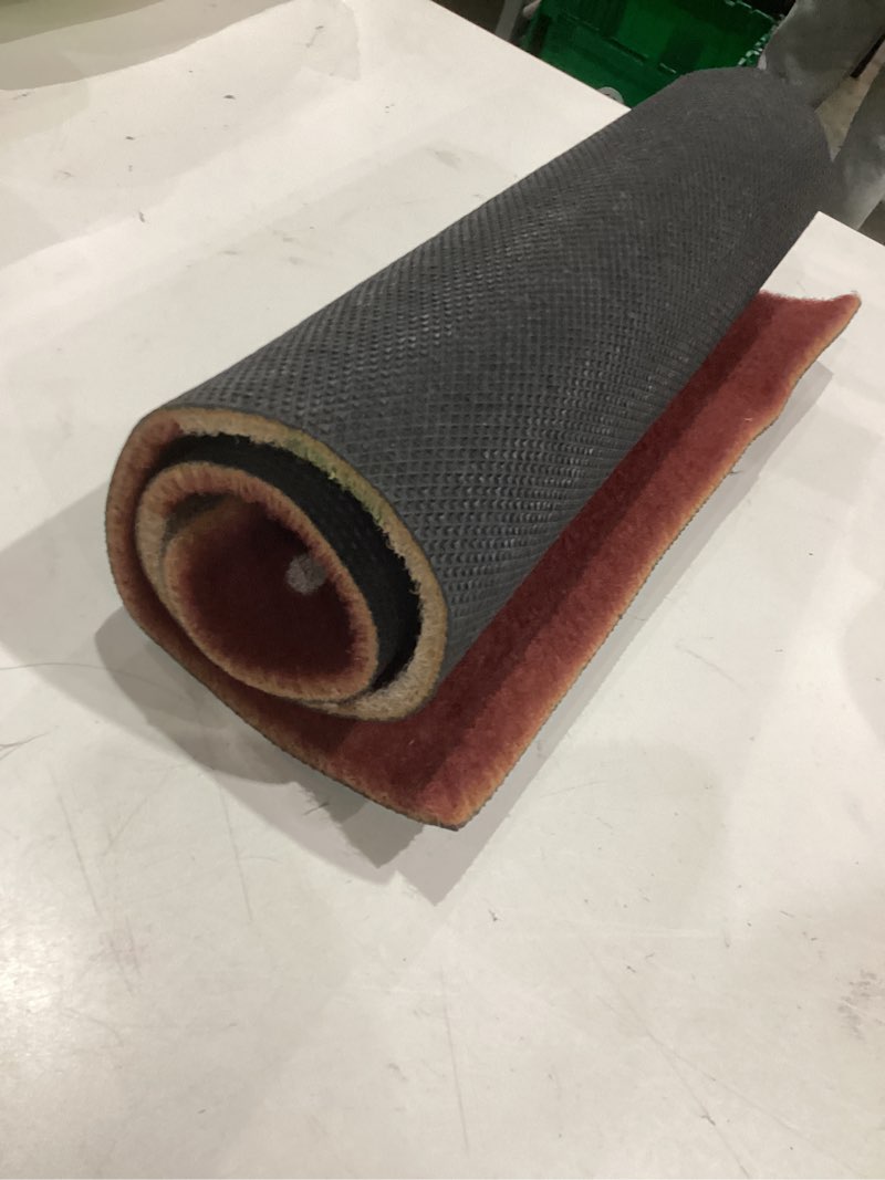 Condition photo showing As Is for Alfombra navideña