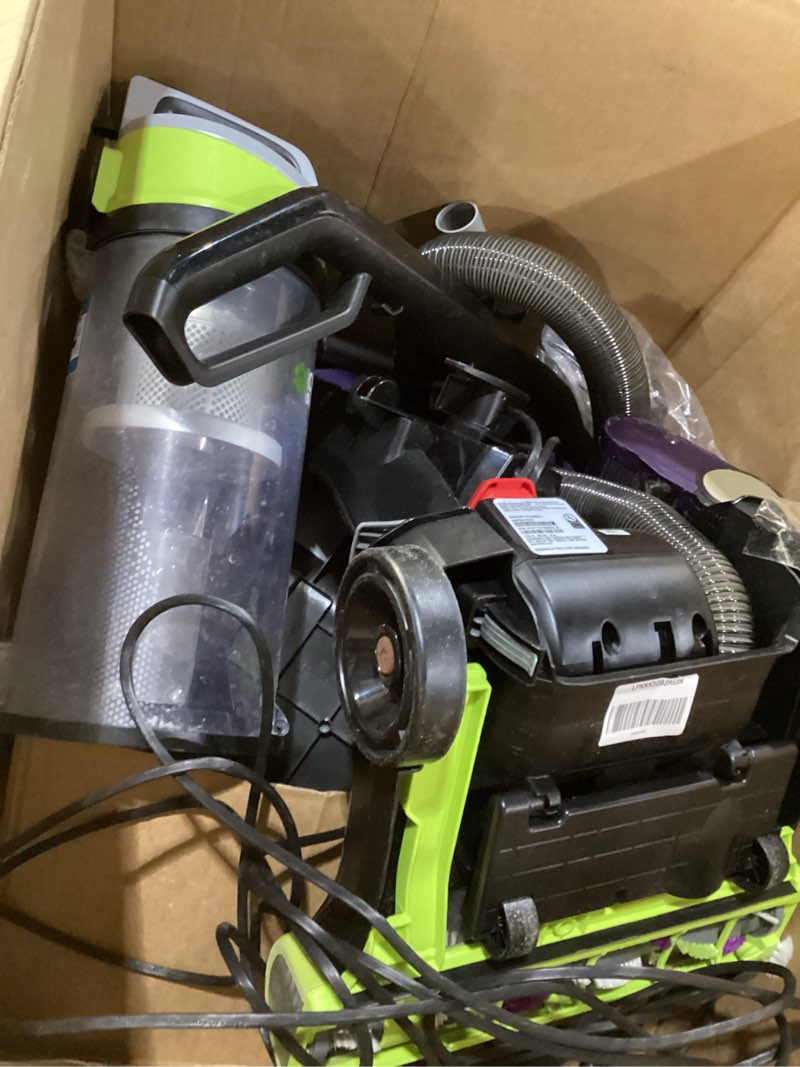 Condition photo showing Good Condition for Bissell 2252 CleanView Swivel Upright Bagless Vacuum with Swivel Steering, Powerful Pet Hair Pick Up, Specialized Pet Tools, Large Capacity Dirt Tank, Easy Empty Green
