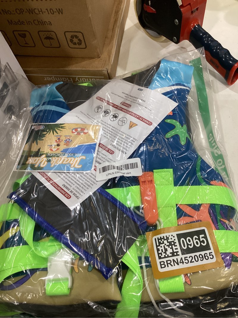 Condition photo showing New/Like New for heysplash toddler swim vest, kids swimming jacket 20-30/30-50/50-90lbs | adjustable strap kids float jacket, swimming learning accessory fits 1.5-4/3-6/6-12years for puddle pool jumper beach boating c-blue m(age recommend 3-6 years)