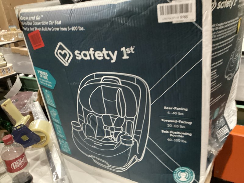 Condition photo showing New/Like New for Grow and go all in one convertible car seat