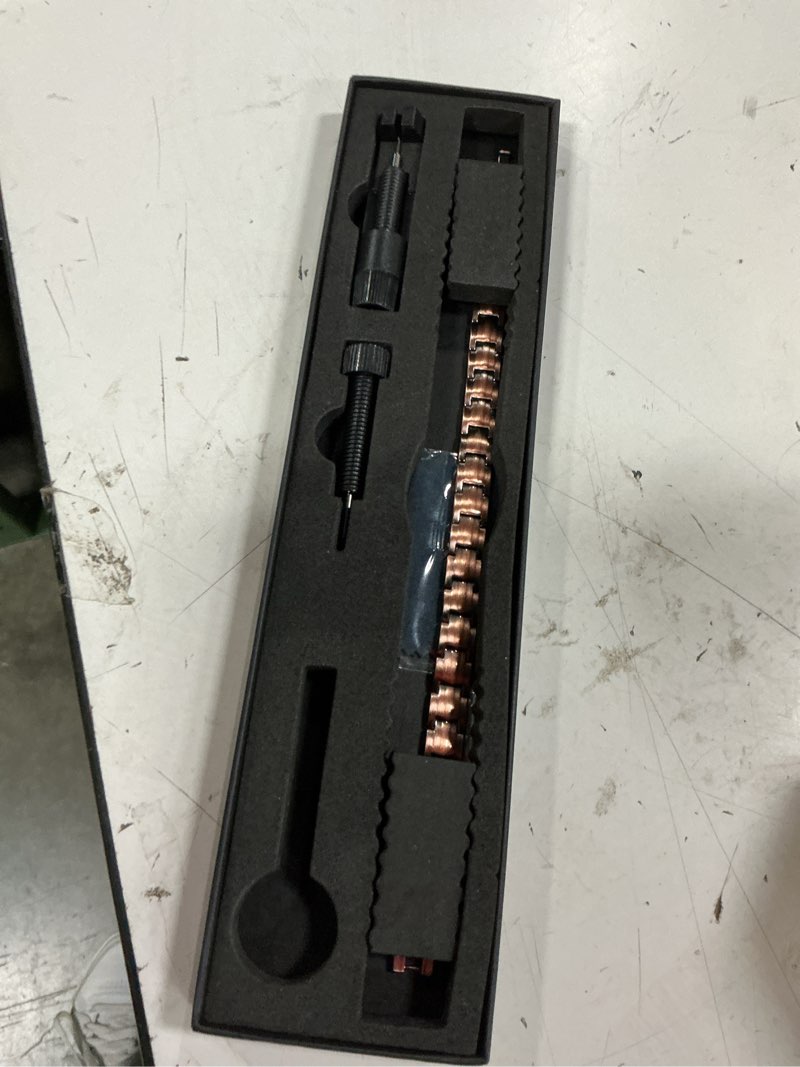 Condition photo showing New/Like New for feraco copper bracelets for women, 2x ultra strength magnetic bracelet with 3500 gauss magnets, adjustable with sizing tool, 99.99% pure copper jewelry 2x strength sleek