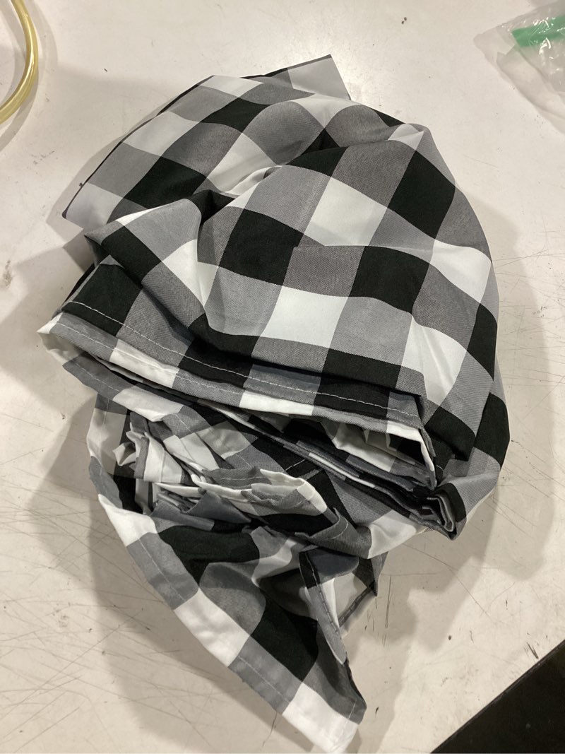 Condition photo showing Good Condition for hiasan checkered round tablecloth 120 inch - waterproof stain and wrinkle resistant washable fabric table cloth for dining room party outdoor picnic, black and white black and white 120" (round)