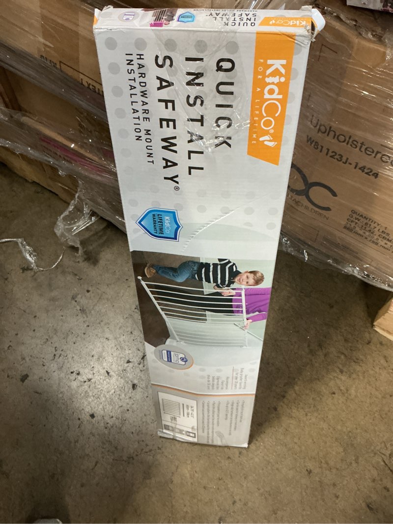 Condition photo showing New/Like New for kidco quick install safeway top of stairs quick release baby gate for blocking stairs or hallways and dividing rooms, 42.5 x 28.75 inches, steel, white