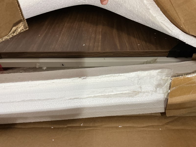 Condition photo showing New/Like New for HOOBRO 39.3-inch Multi-functional Wooden Storage bench (((SIMILAR)))