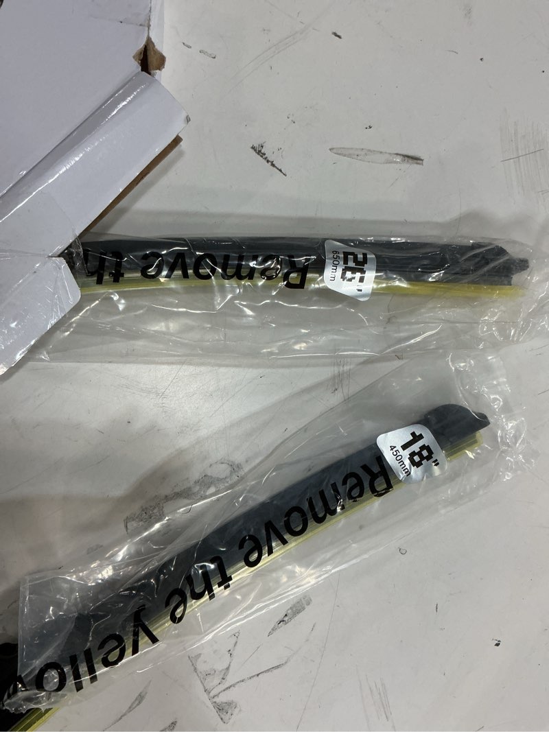 Condition photo showing Good Condition for MOTIUM 26"+18" Super Silicone Windshield Wiper Blades, Fit for J hook Wiper Arms (set of 2)