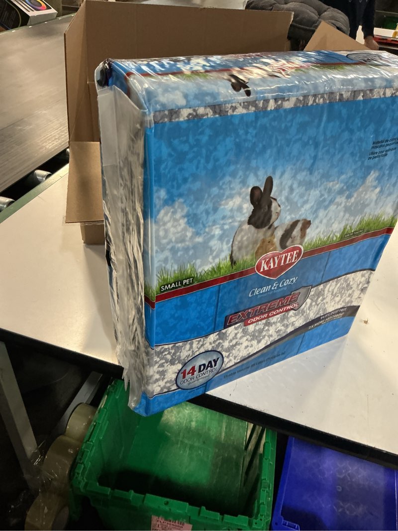 Condition photo showing New/Like New for Kaytee Extreme Odor Control Bedding For Pet Guinea Pigs, Rabbits, Hamsters, Gerbils, and Chinchillas, 40 Liter