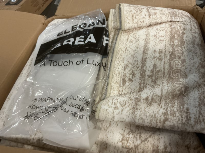 Condition photo showing Good Condition for 9x12 Area Rugs for Living Room, Non Slip Machine Washable Vintage Rugs, Low Pile Lightweight Large Rug for Bedroom, Dining Room, Home Office Beige Beige 9' x 12' (Rectangular)