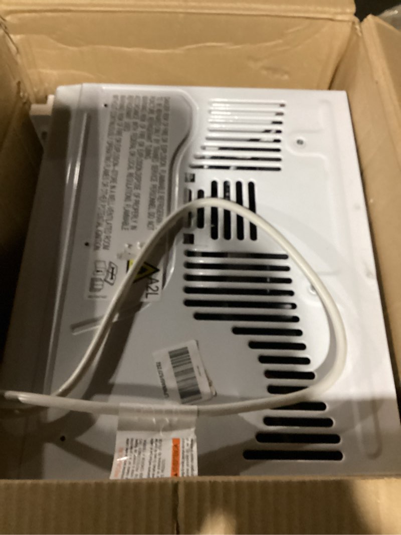 Condition photo showing New/Like New for ge window air conditioner unit, 5,000 btu for small rooms up to 150 sq ft. with manual adjustable fan and cooling settings, perfect for small bedroom or living room, easy install kit included, white new 5,000 btu mechanical controls white