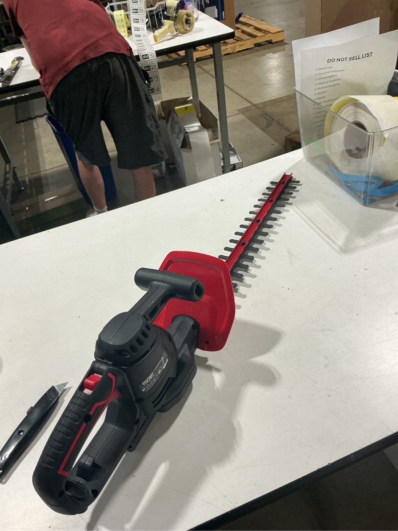 Condition photo showing Good Condition for hyper tough 20" 3.7-amp electric corded hedge trimmer