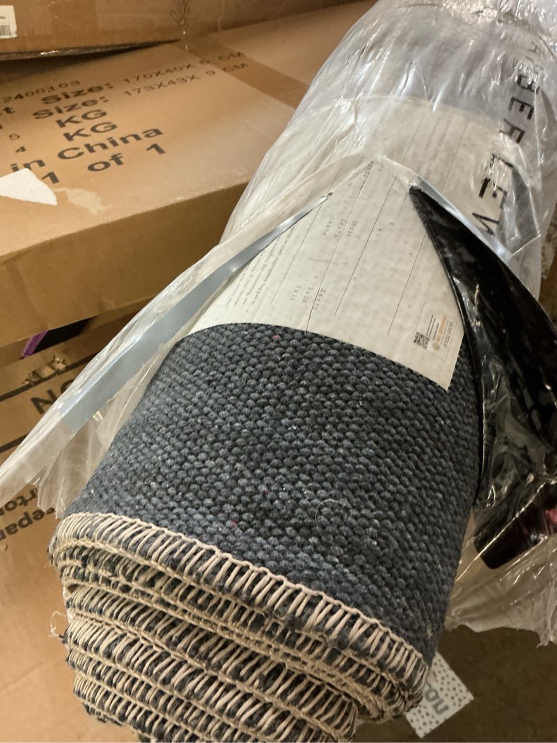 Condition photo showing Good Condition for loloi amber lewis georgie collection ger-02 ocean/sand 7'-6" x 9'-6", .19" pile height, area rug ocean / sand 9'6" x 7'6" (rectangular)