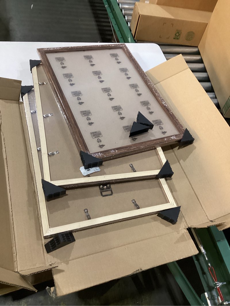 Condition photo showing New/Like New for Meetart 5x7 3 Pack Mirror Photo Frames Sets for Wall Pictures Decor or Table Stand