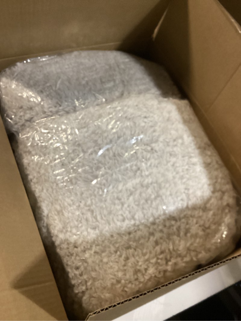 Condition photo showing New/Like New for Ultra Soft Fleece Sherpa Blanket King Size,Lightweight Cozy Boho Bed Blanket with Decorative Tassel, Pattern Reversible, 2 Tones Ombre Light Brown,104”x90” Light Brown With Tassel King-104" x 90"