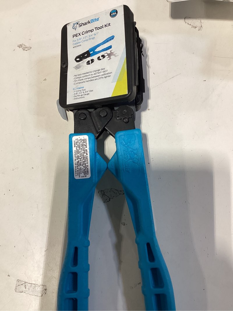 Condition photo showing Good Condition for sharkbite 3/8-in, 1/2-in, 3/4-in, 1-in pex crimp tool