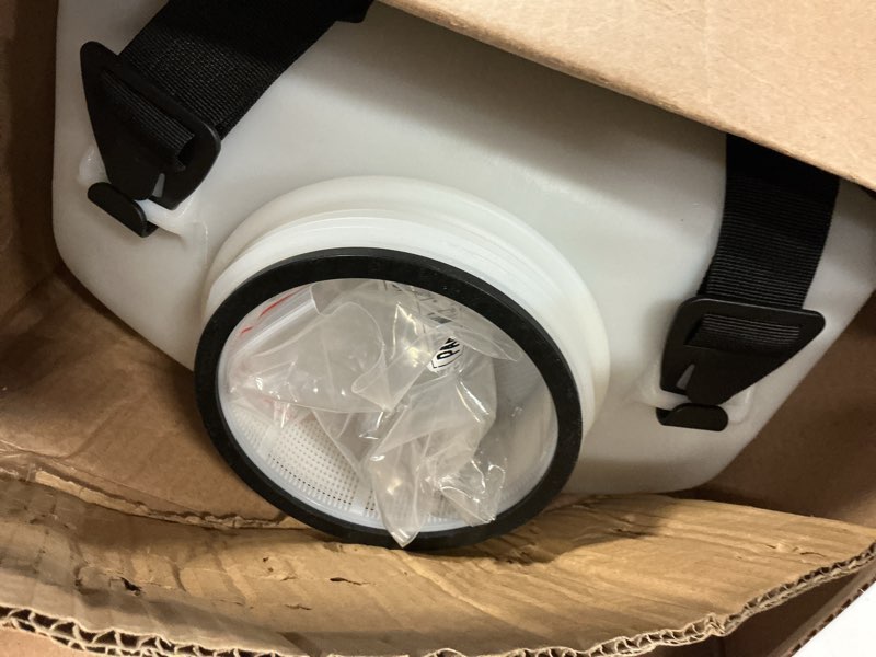 Condition photo showing Good Condition for chapin 61800 backpack sprayer, 4?gallon proseries, translucent poly tank, 3?stage filtration, adjustable brass & poly nozzles, 20" wand, 48" hose for lawn & garden weed, pest, fertilizer applications manual pump