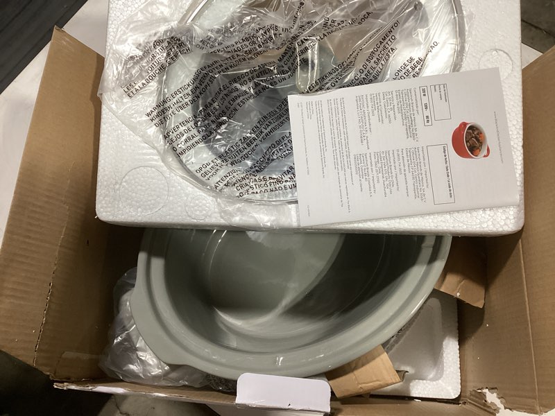 Condition photo showing Good Condition for BLACK+DECKER 7-Quart Slow Cooker, SC2007D, Lid Holder, 3 Heat Settings, Extra Large Handles, Dishwasher Safe, Teal Teal Wave