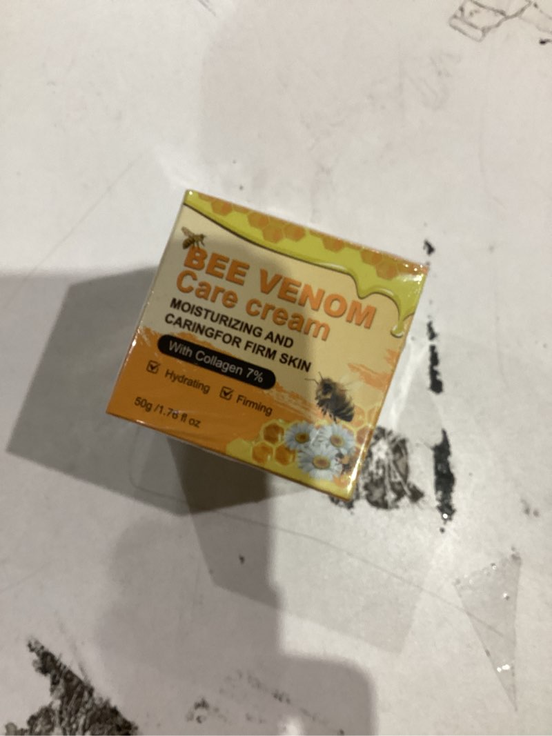 Condition photo showing New/Like New for Bee Venom Skin Treatment Cream,Bee Venom Cream for Skin,Face lifting and firming,Effective In Reducing Blemishes, Gentle and Non-irritating, Suitable For All Parts(1Pcs)