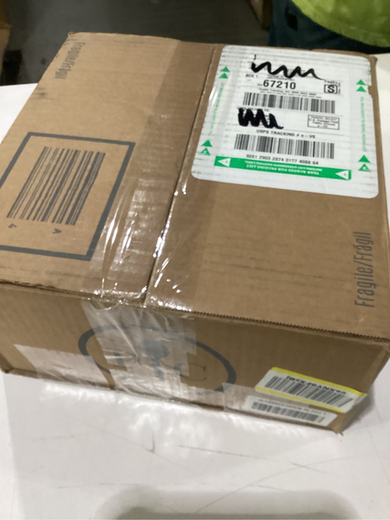 Condition photo showing Good Condition for Paper towels 3 pack