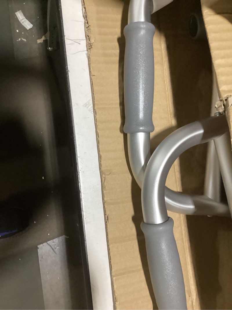 Condition photo showing Good Condition for Walker Adlt 2but w/5 whl.1/ea