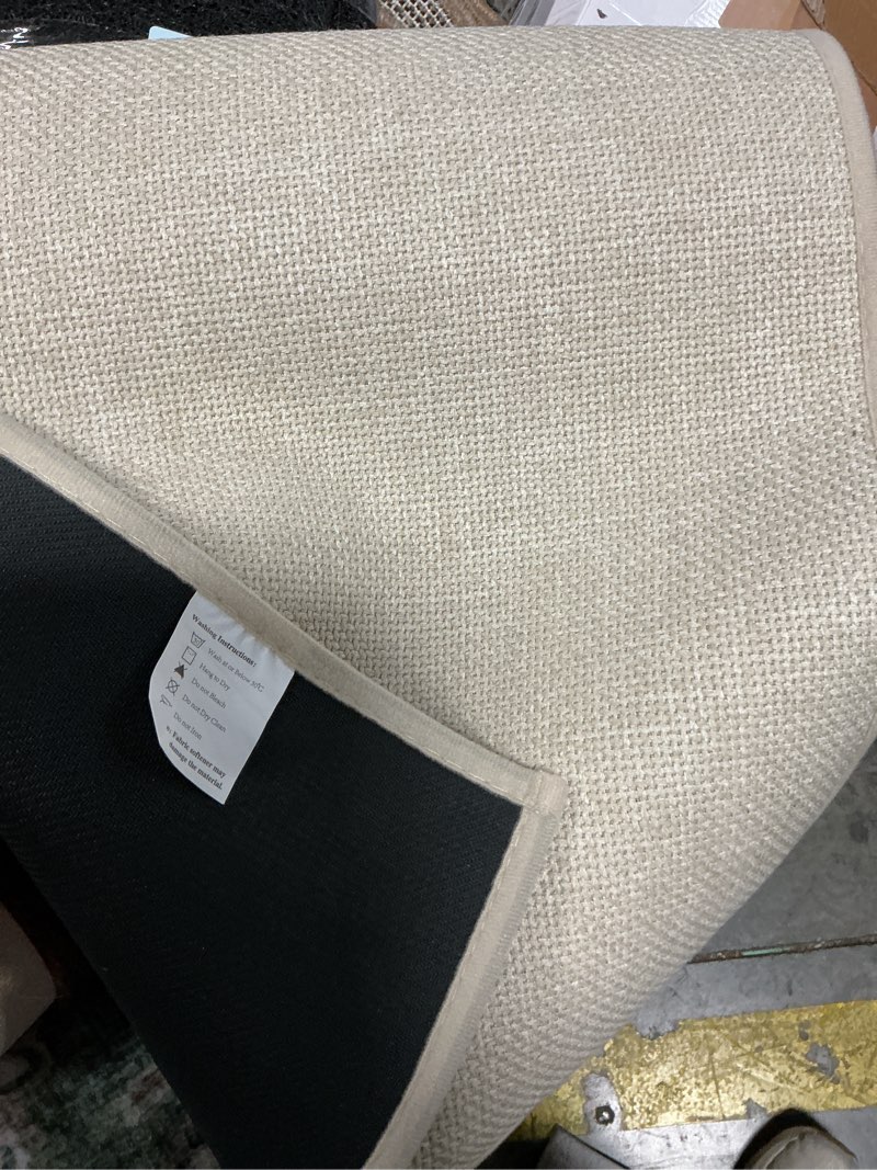 Condition photo showing Good Condition for provence outdoor rug (ivory 1’5”