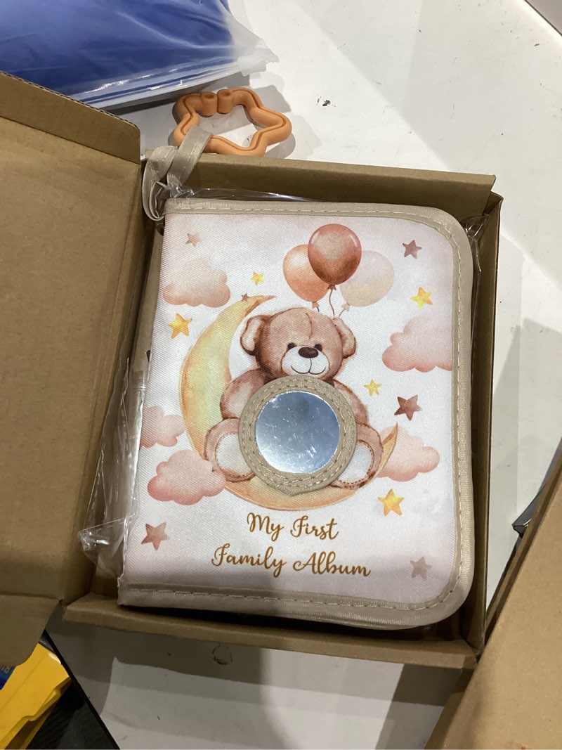 Condition photo showing Good Condition for motiskyy my first photo album for baby soft toddlers family photo book with safe mirror holds 17 4 x 6 photos family album picture book gift for newborn toddler kids baby shower(bear) 17 4 x 6 photos bear