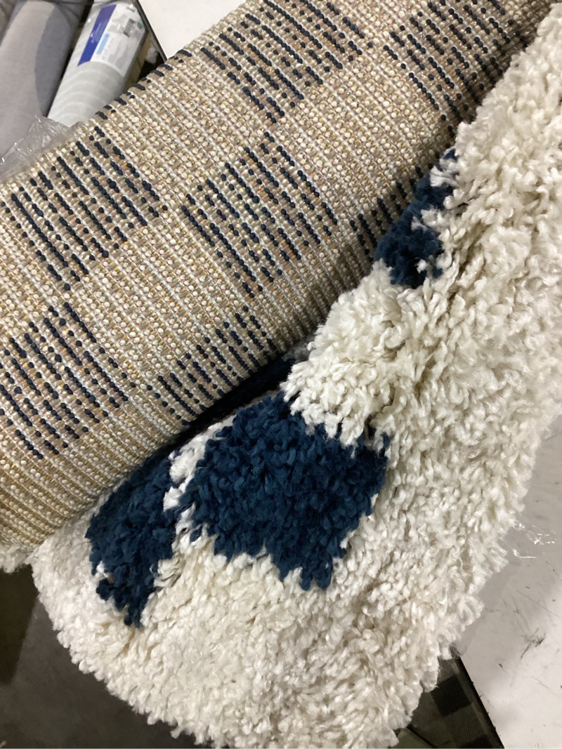 Condition photo showing Good Condition for similar to bateman modern checkered shag area rug