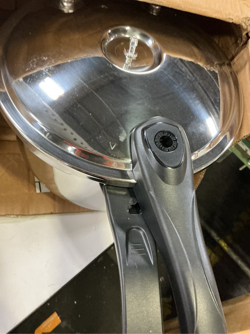 Condition photo showing Good Condition for wantjoin stainless steel pressure cooker(non-aluminum),10 quart induction compatible pressure cooker with spring valve safeguard devices,compatible with gas & induction cooker 10.6 quarts