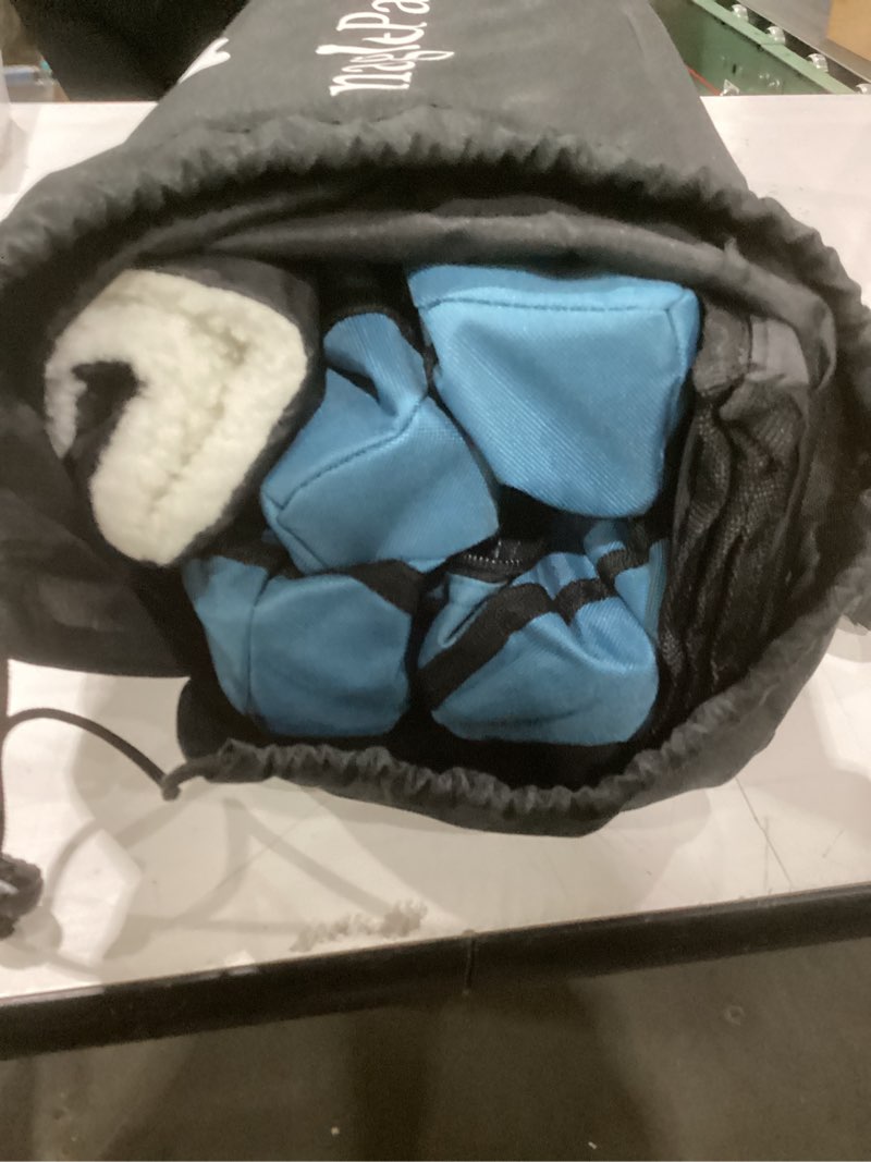 Condition photo showing Good Condition for snagle paw portable dog crate for car travel,metal frame pet crate,pet carrier for car back seat secures with headrest strap and seatbelt,m medium blue