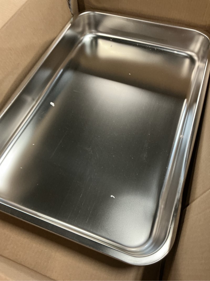Condition photo showing Good Condition for low entry stainless steel cat litter box for senior cats, extra large metal shallow litter box, easy access kitty litter pan, easy cleaning -23.62'' lx 15.75'' w x 2.76'' h