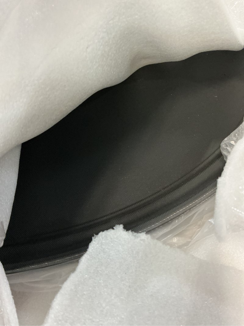 Condition photo showing Good Condition for filltouch 4 pcs restaurant serving trays pp plastic non slip rubber lined large oval tray for kitchen dining room cafeterias fast food service (27 x 22 inch,black) 27 x 22 inch black 4