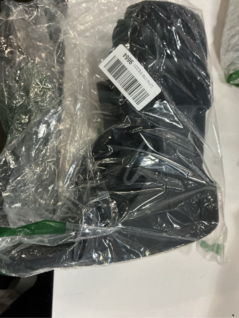 Condition photo showing Good Condition for United Ortho USA14115 Short Air Cam Walker Fracture Boot, Medium, Black Black Medium Boot