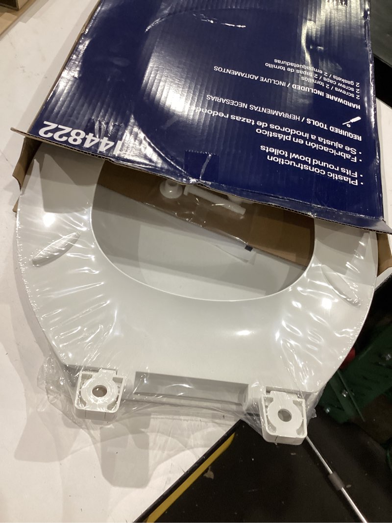 Condition photo showing As Is for project source plastic white round toilet seat