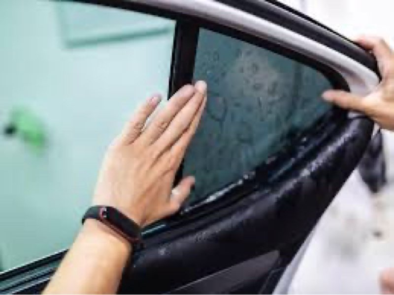 Rvinyl Window Tint Kit Comp..b) - Front Precut Kit - 20% 