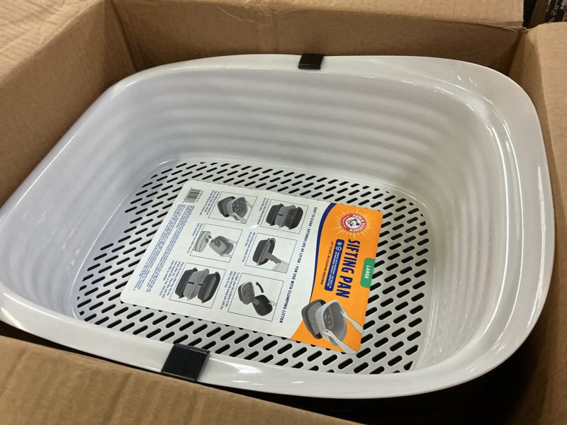 Condition photo showing Good Condition for arm & hammer large sifting litter box scoop free cat litter tray with microban, made in usa