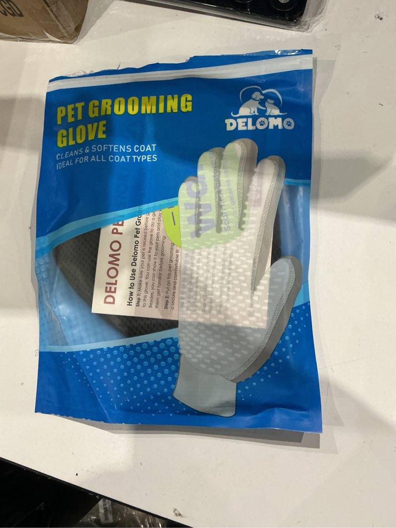Condition photo showing New/Like New for pet hair remover glove - gentle pet grooming glove brush - deshedding glove - massage mitt with enhanced five finger design - perfect for dogs & cats with long & short fur - 1 pack (right-hand), blue