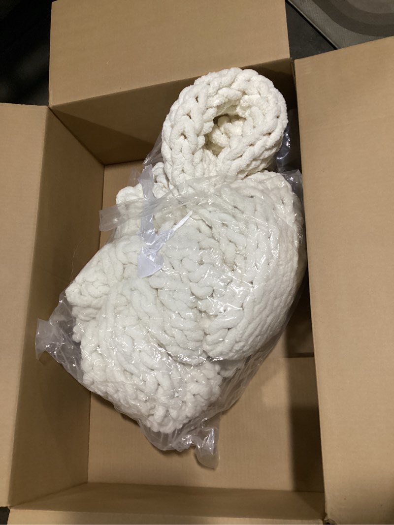 Condition photo showing As Is for Bigacogo Chunky Knit Throw Blanket for Couch, 40x60 inches, 100% Hand Knitted with Thick Jumbo Chenille Yarn, Cozy Soft Large Rope Knot Cable Crochet Blankets for Sofa Bed Living Room, Beige Beige 40"x60" (Medium Size Throw?