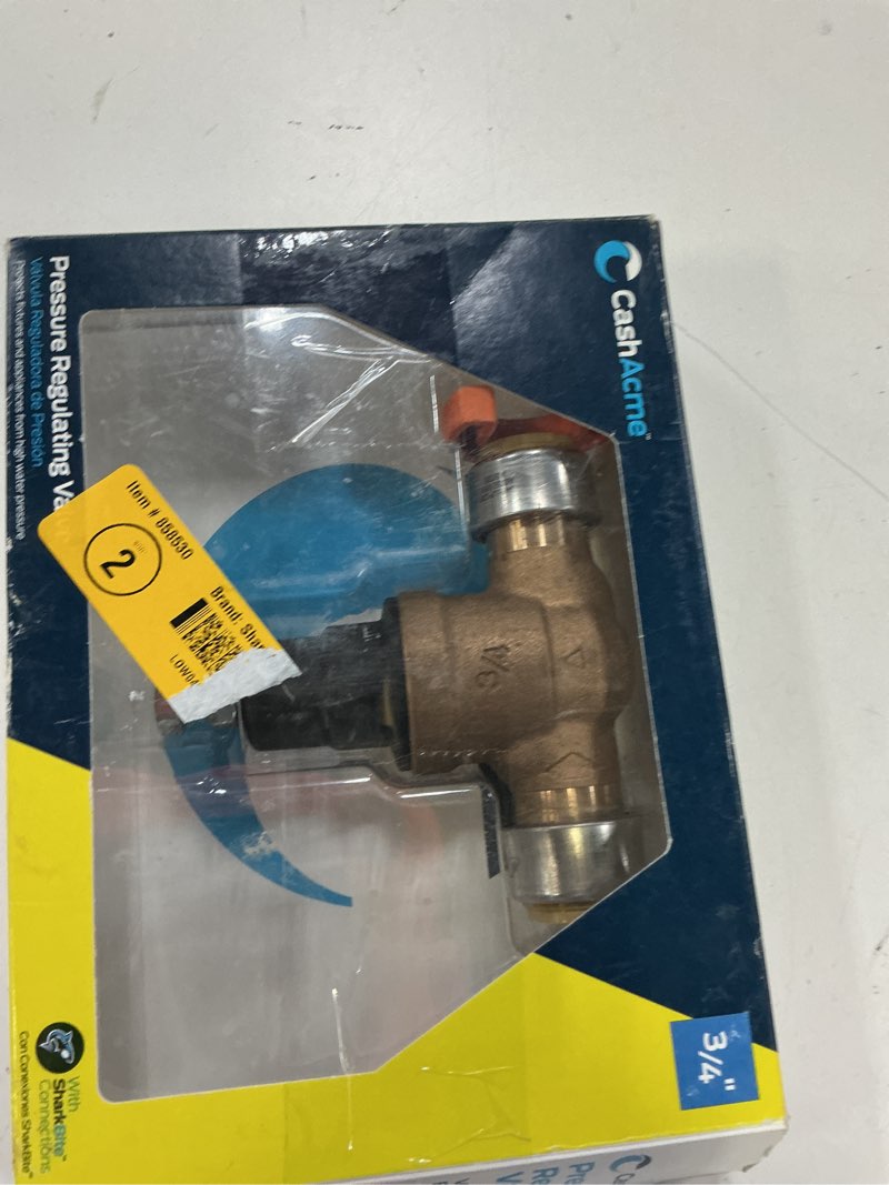 Condition photo showing Good Condition for sharkbite 3/4-in push-to-connect brass pressure regulator valve
