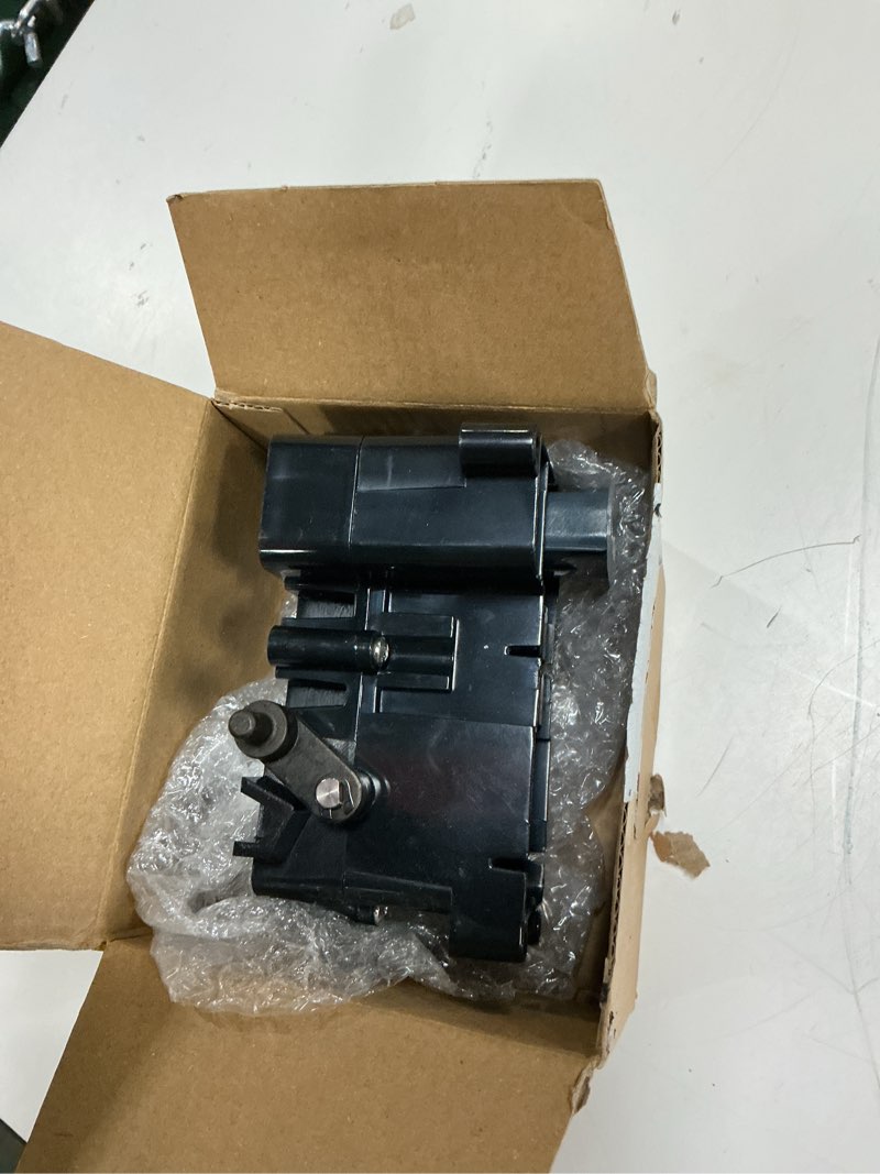 Condition photo showing New/Like New for 121-3017 brake control module compatible with toro timecutter and exmark quest e-series 2012-2014 lawn mowers brake controller, replacement part number 121-3017, 115-9660, 120-7144
