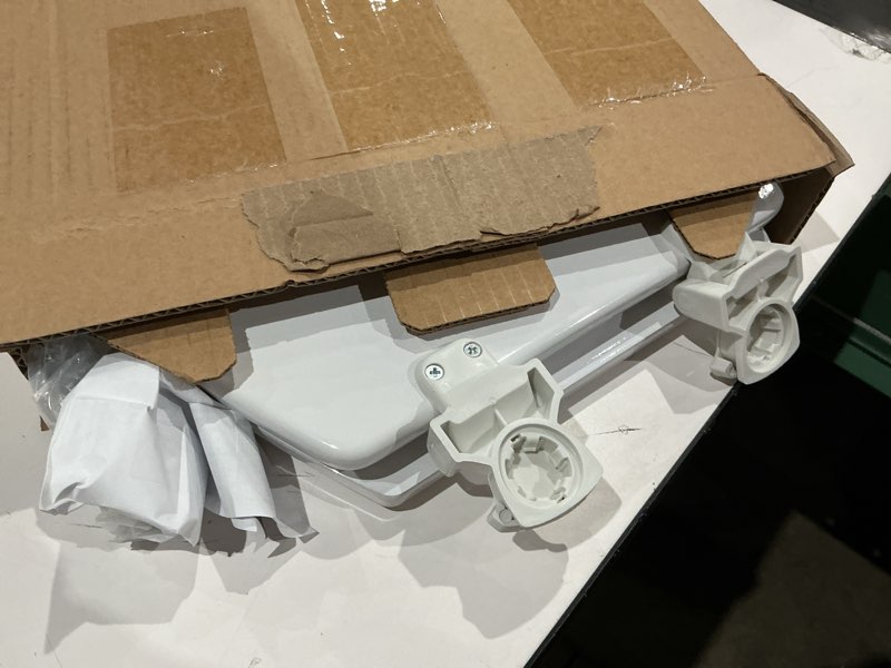 Condition photo showing As Is for bemis 500ec 390 toilet seat with easy clean & change hinges, 1 pack round, cotton white