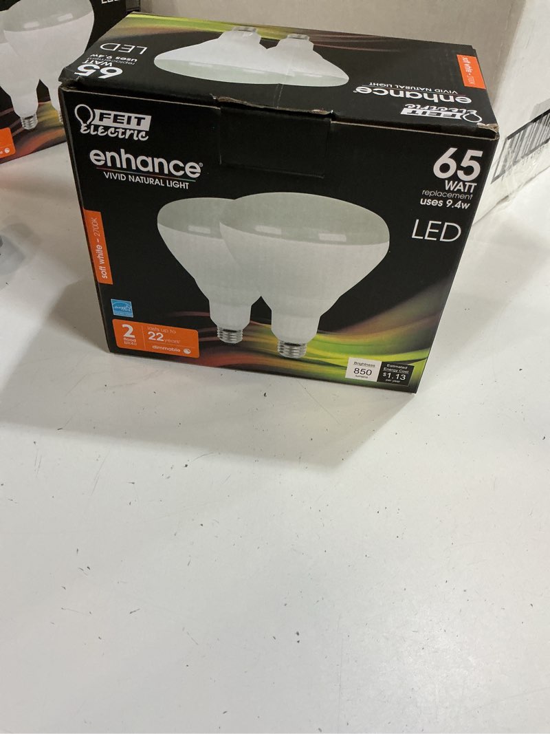 Condition photo showing New/Like New for feit electric br40dm/927ca/2 br40 27k led