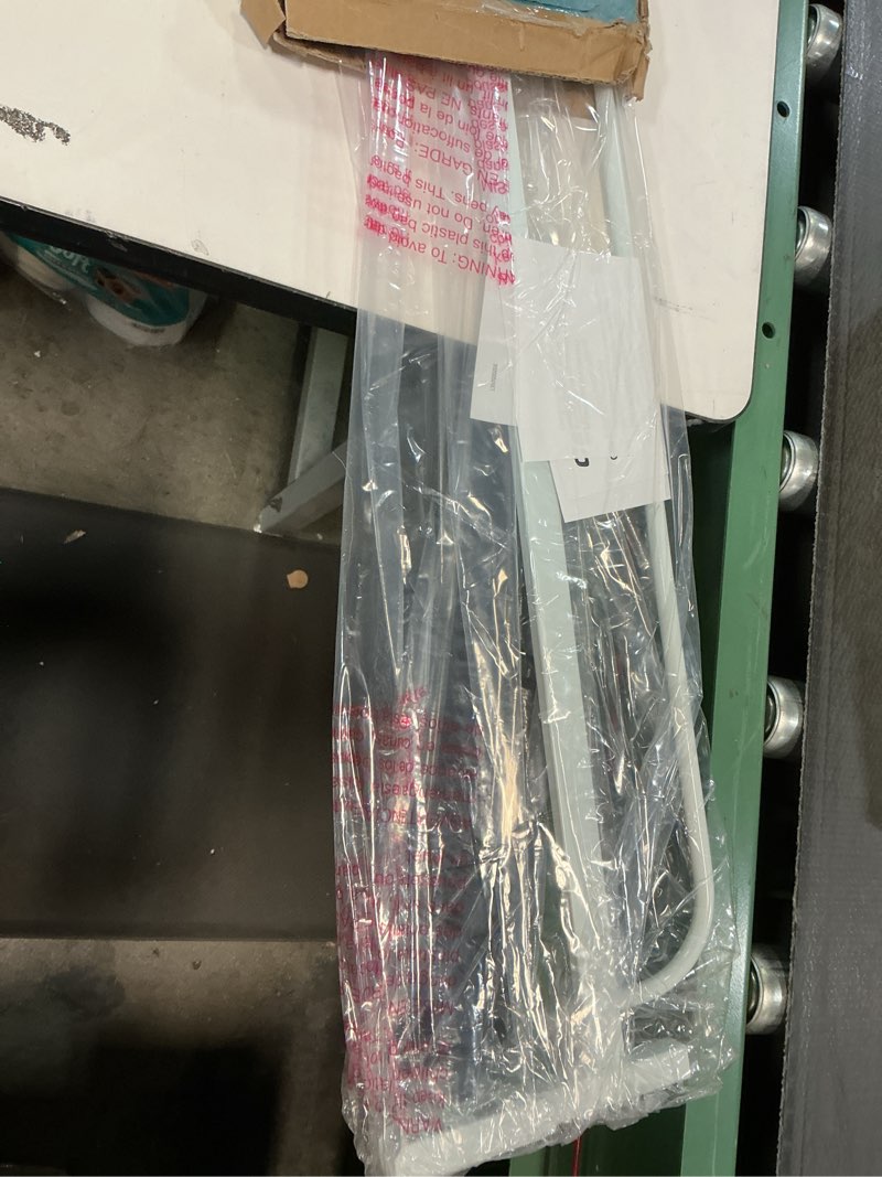 Condition photo showing Good Condition for Carlson Pet Products 4-Inch Wide Extension Kit, (White) 4"