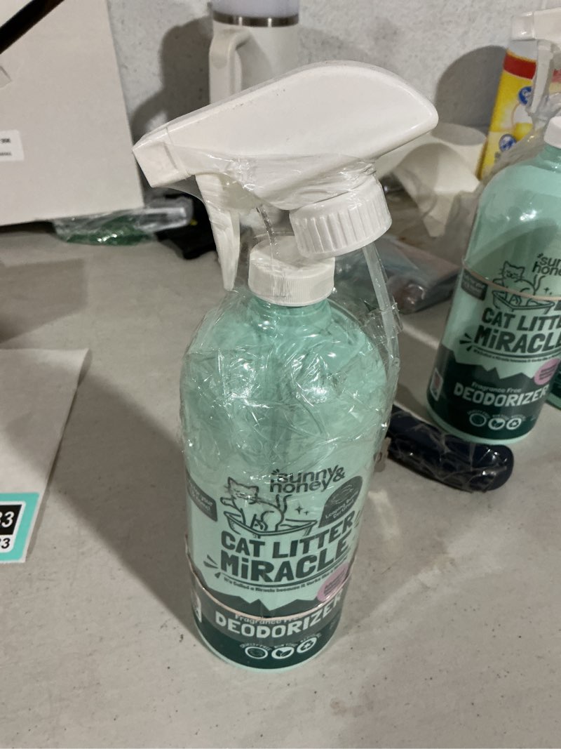 Condition photo showing New/Like New for sunny & honey cat litter deodorizer spray - 32 fl oz unscented - fragrance-free pet-safe formula - neutralizes litter box smells at source
