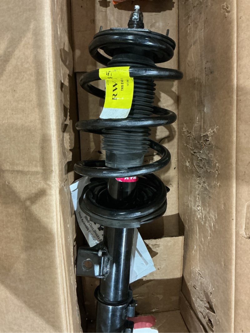 Condition photo showing As Is for kyb strut-plus assemblies for 2013-2016 elantra, 2014 elantra coupe - sr4665