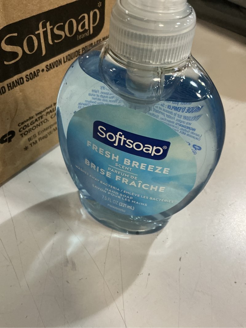 Condition photo showing New/Like New for softsoap liquid hand soap, fresh breeze - 7.5 fl oz (pack of 6) fresh breeze 7.5 fl oz (pack of 6)