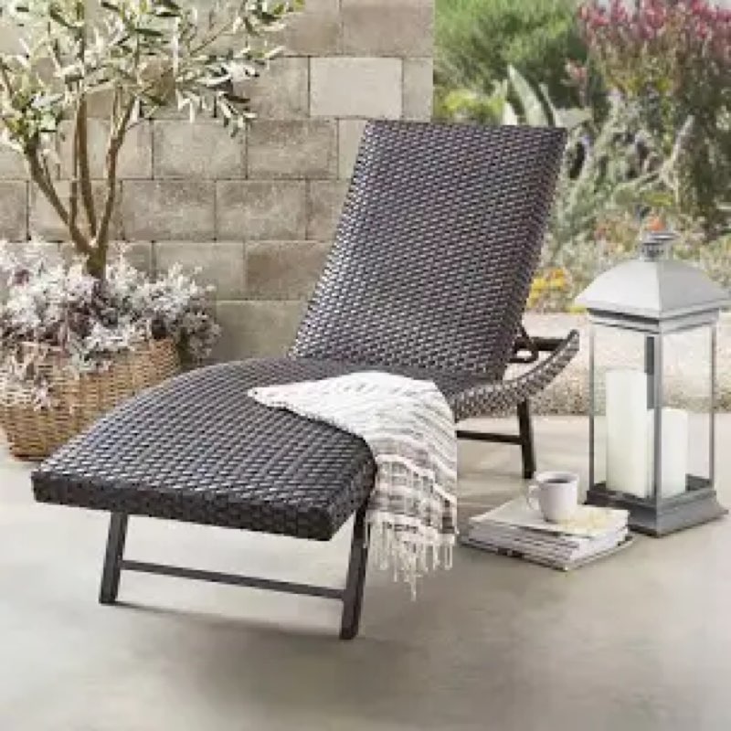 Chaise lounge with wheels padded woven 26.7in w x 77.6in D x15in H
